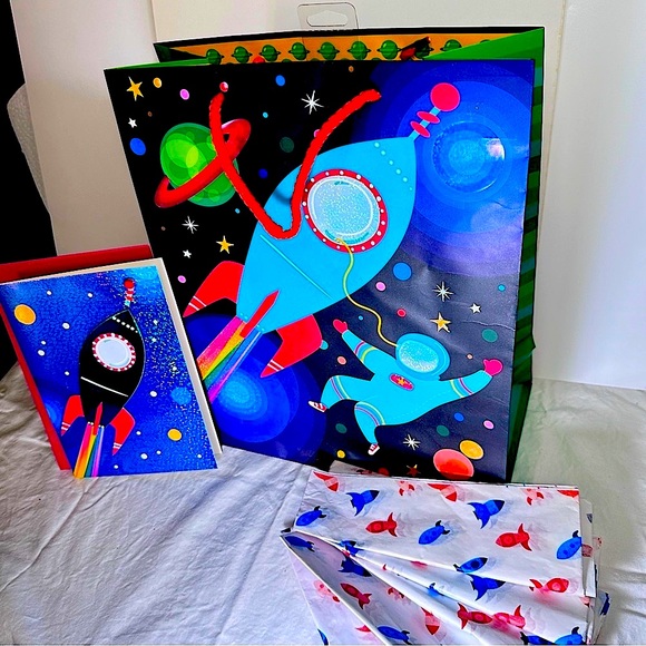 GIFT BAG, CARD, & TISSUE SET
Set. $5 EACH or 2 /$7; 3/$8, 4/$9, 5/$10, 12/$20 - Picture 3 of 13